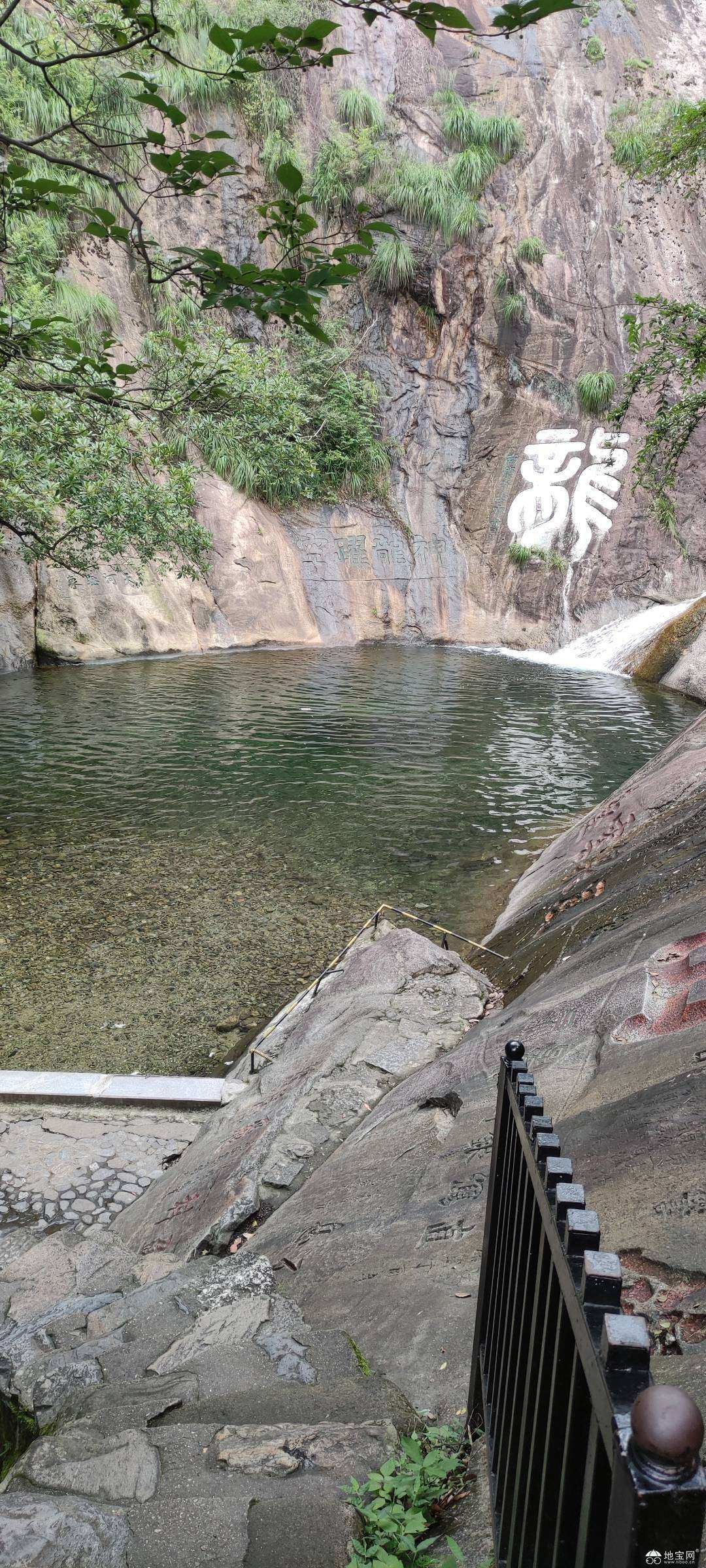 点击放大