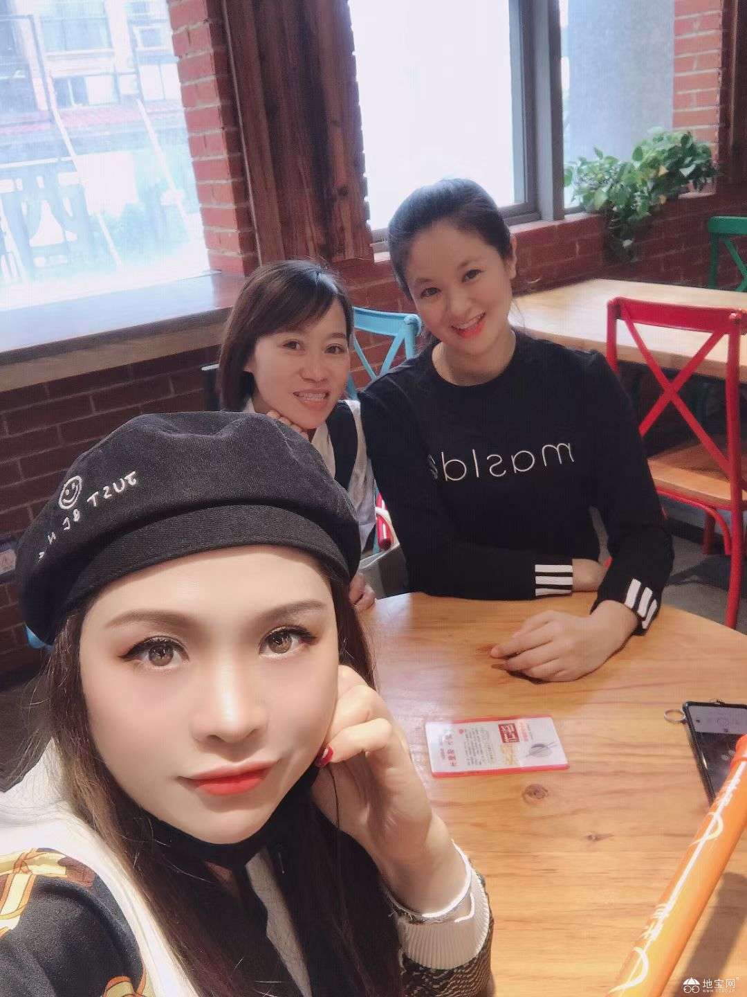 点击放大