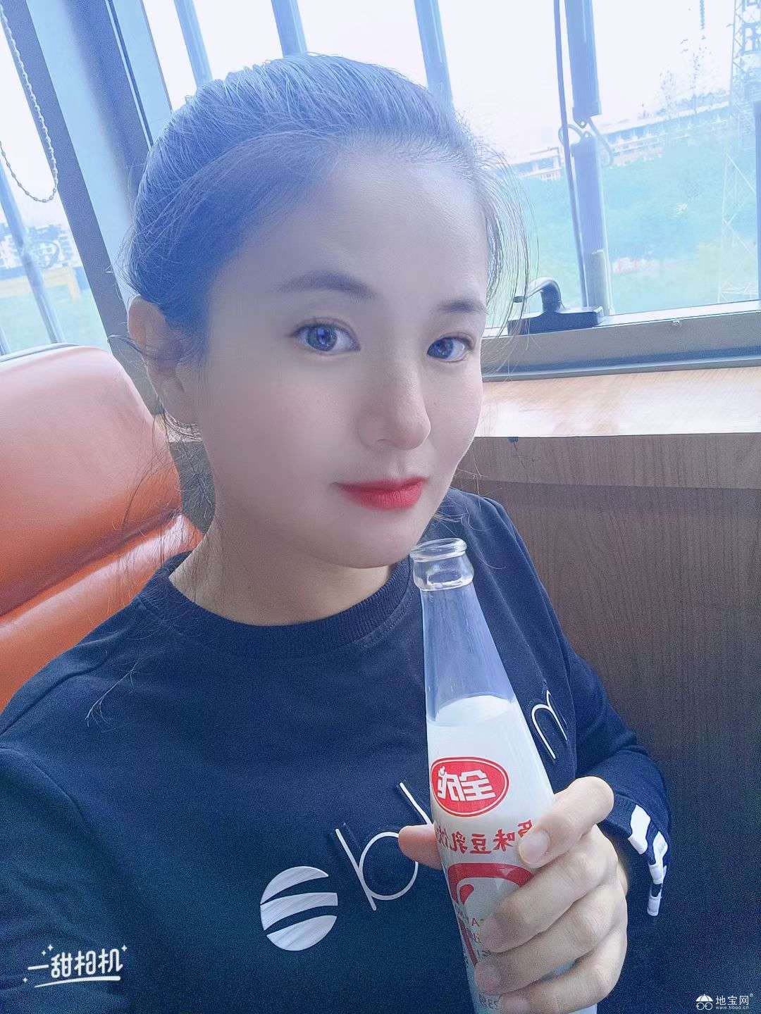 点击放大