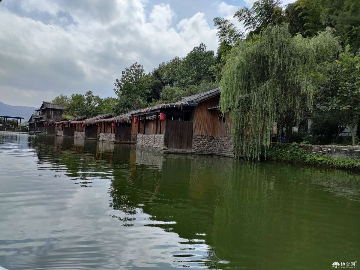 点击放大